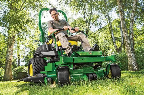 John Deere Expands It's Commercial Ztrak Ztr Range - Ben Burgess